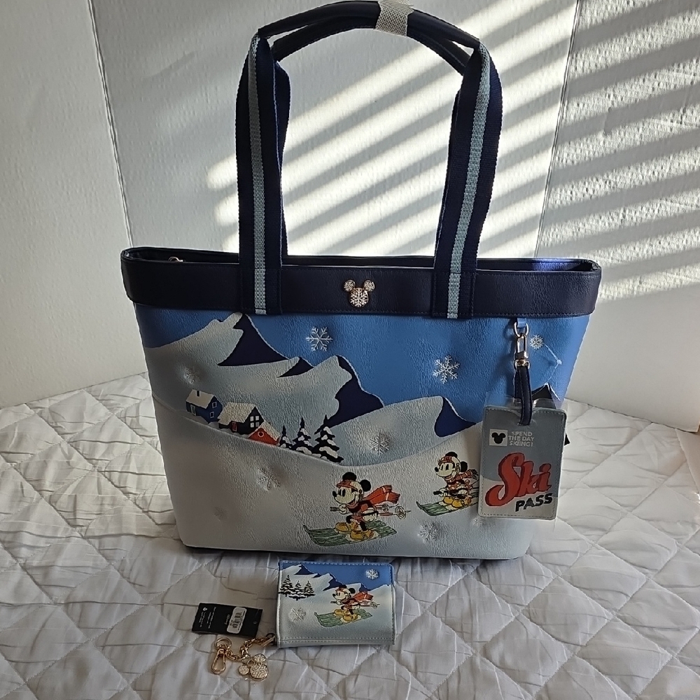 Disney Winter Wonderland Tote With Matching Wallet And Clutch - Picture 3 of 17